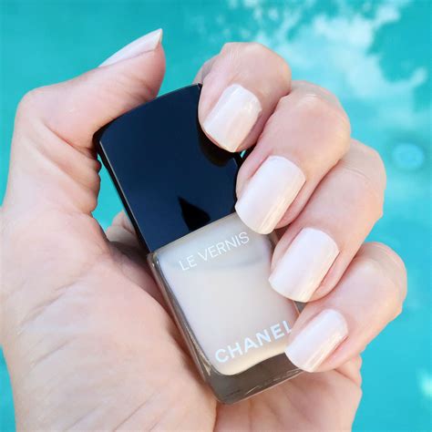 chanel white silk polish